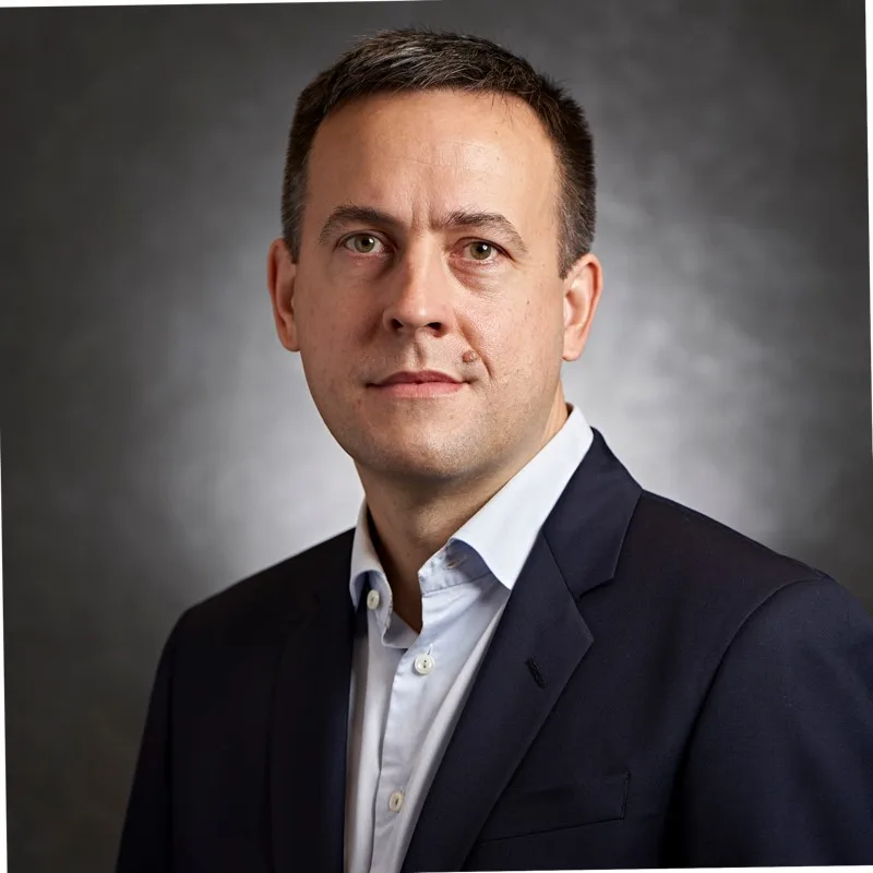Dr. David Wilkinson, optometrist at Spadina Optometry.